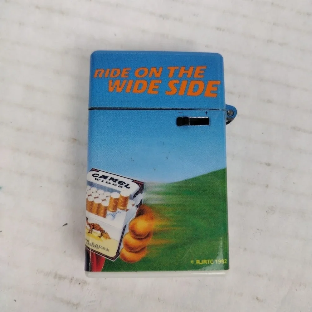 VTG CAMEL WIDES Motorcycle Joe 90's Ride On the Wild Side Flip-Top Lighter